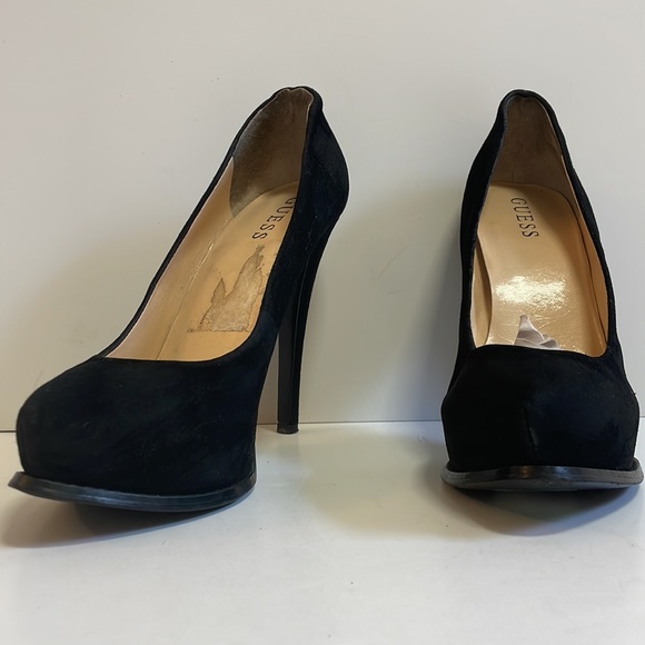 GUESS Black Suede Pumps - Picture 2 of 8